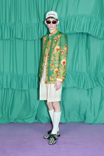 Look 15
